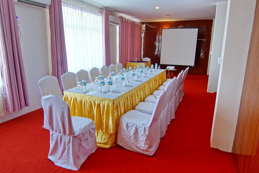 Triumph Hotel Mandalay Eksteriør billede