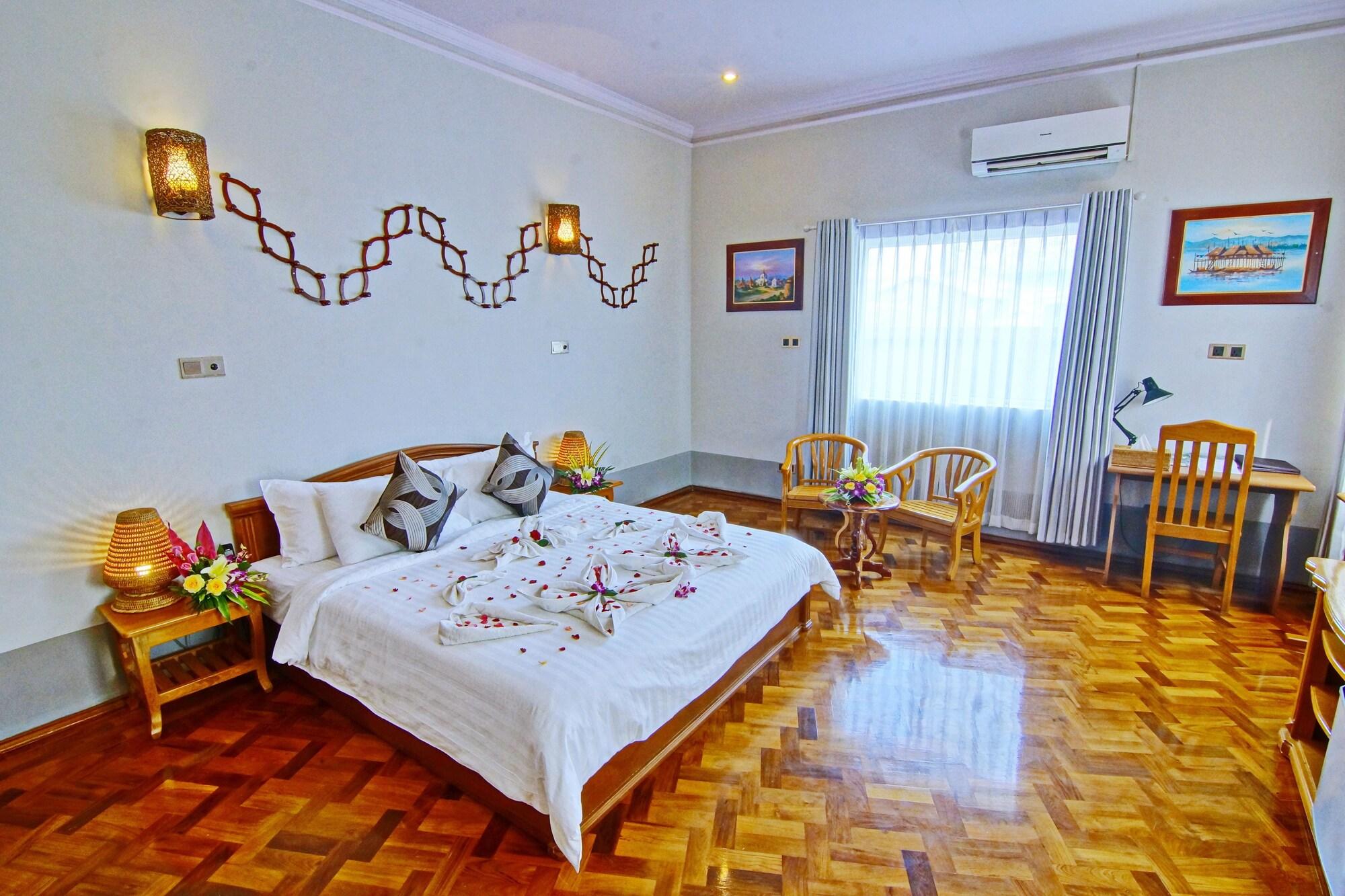 Triumph Hotel Mandalay Eksteriør billede