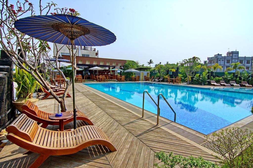 Triumph Hotel Mandalay Eksteriør billede