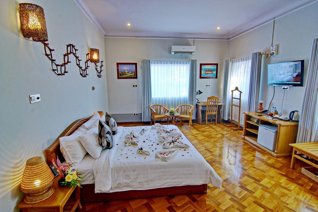 Triumph Hotel Mandalay Eksteriør billede