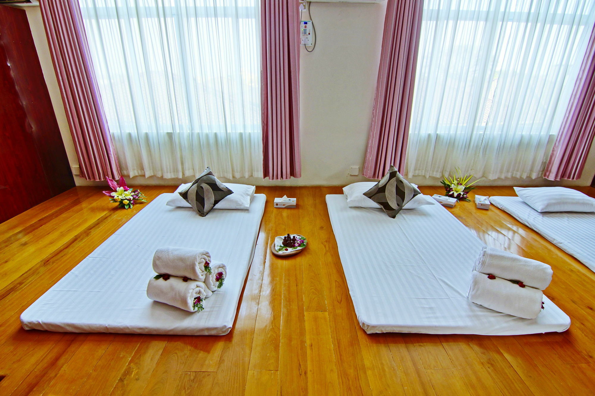 Triumph Hotel Mandalay Eksteriør billede