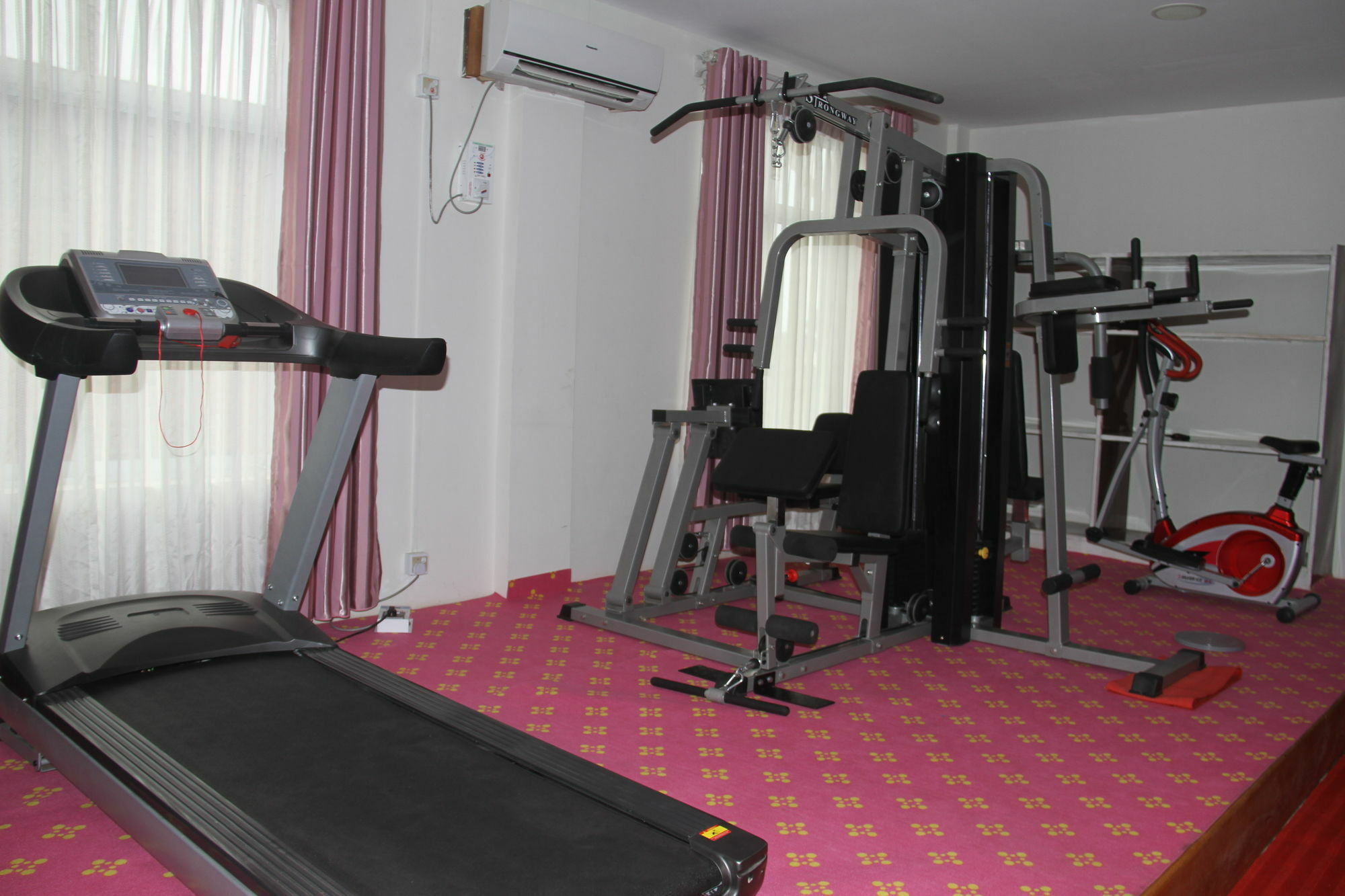 Triumph Hotel Mandalay Eksteriør billede